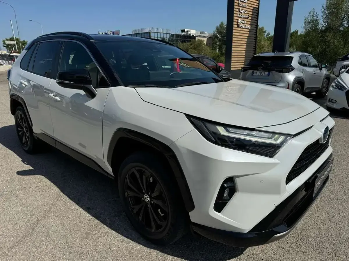 Usata Toyota RAV4 Hybrid Style 218 CV (160 kW) 2023 Other SUV