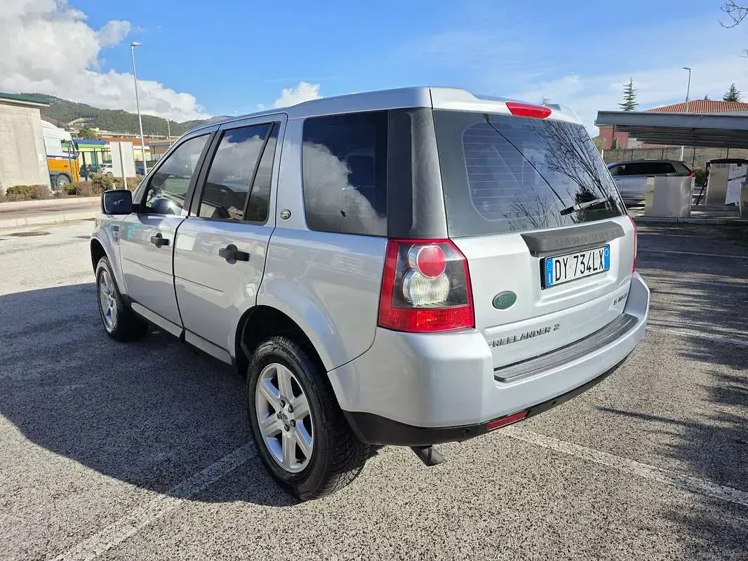 Usata Land Rover Freelander 2 SE 160 CV (117 kW) 2009 Argento SUV