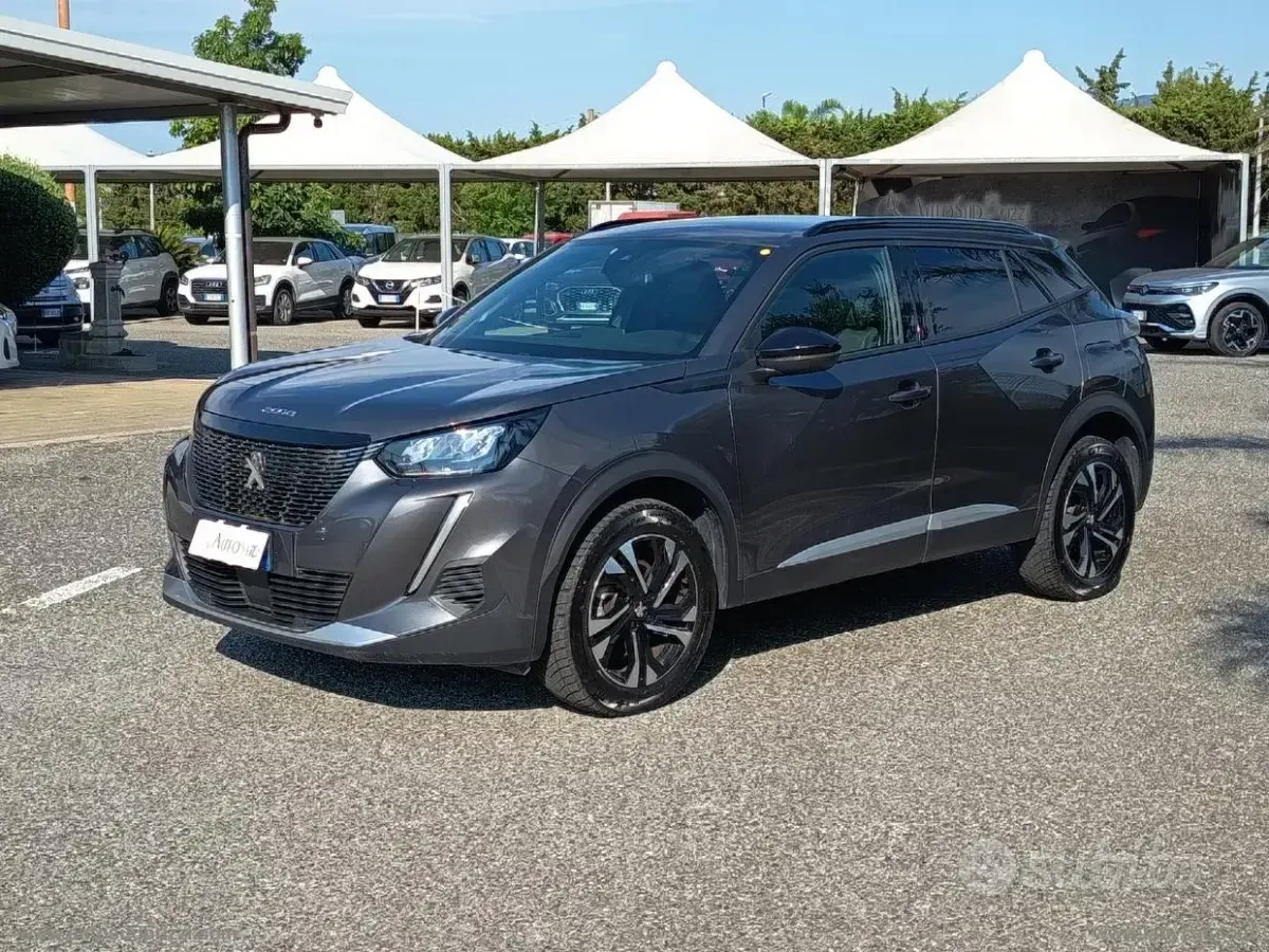 Usata Peugeot 2008 Allure 131 CV (96 kW) 2023 SUV