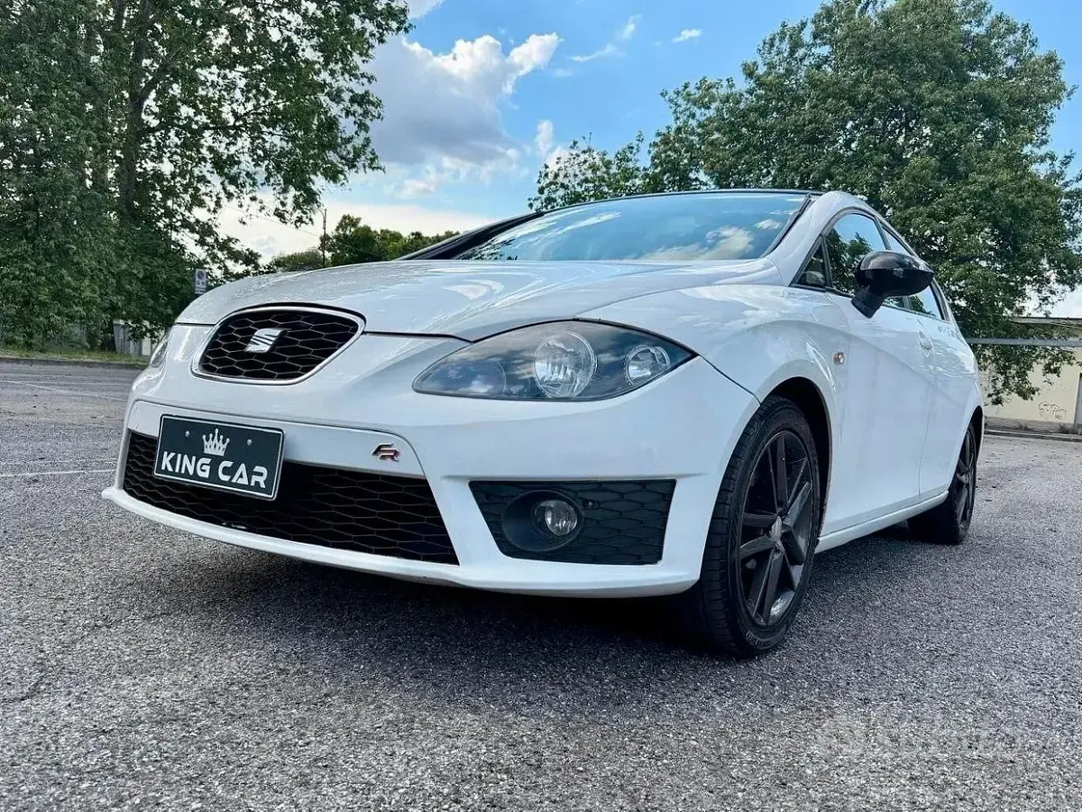 Usata Seat Leon FR 211 CV (155 kW) 2009 Bianco Utilitaria