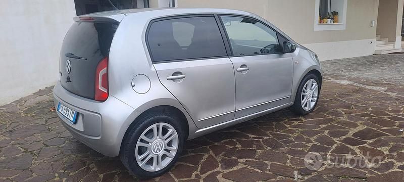Usata VW up! 2015 Grigio Utilitaria