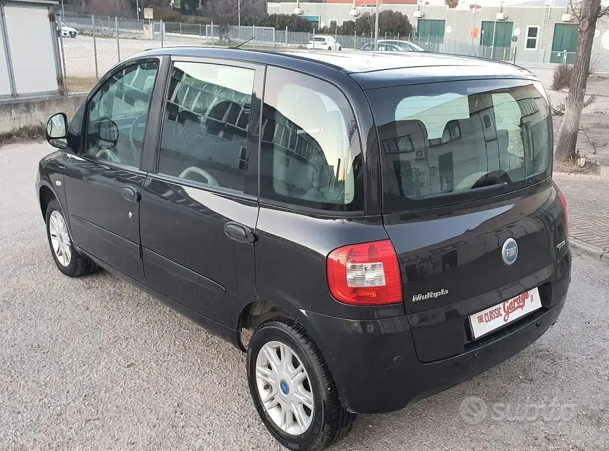 Usata Fiat Multipla Emotion 103 CV (75 kW) 2006 Nero Monovolume