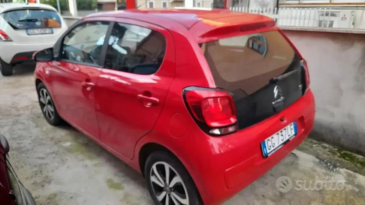 Usata Citroën C1 Feel 72 CV (52 kW) 2021 Rosso Utilitaria