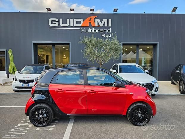 Usata Smart ForFour Passion 90 CV (66 kW) 2018 Rosso Utilitaria