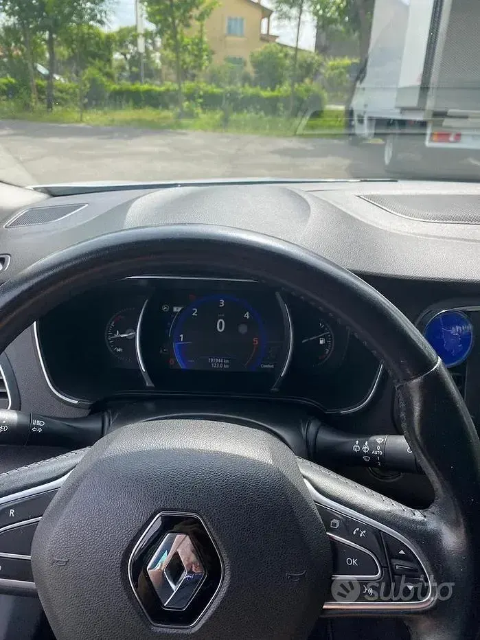 Usata Renault Mégane GrandTour 110 CV (80 kW) 2017 Bianco Station wagon