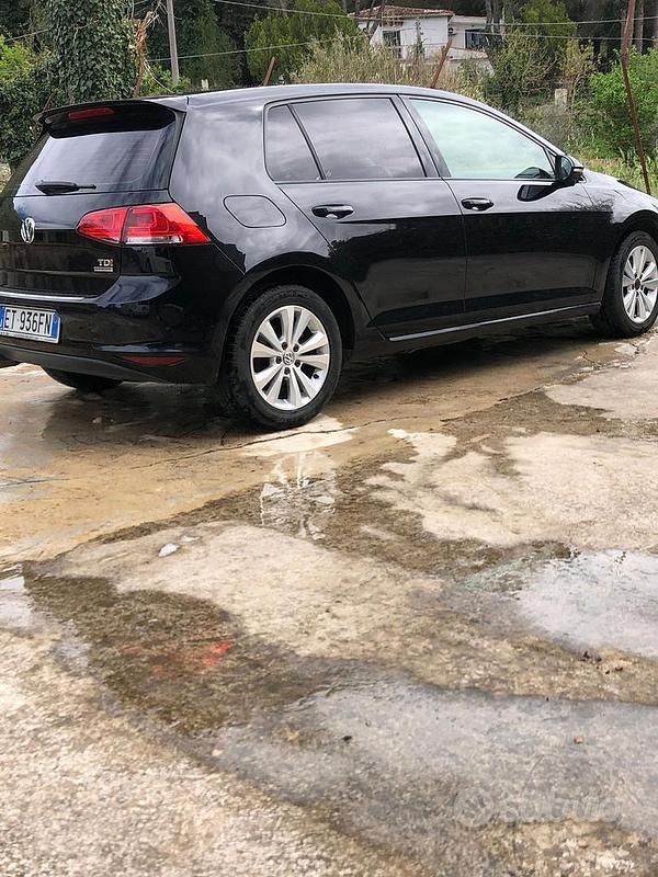 Usata VW Golf VII 110 CV (80 kW) 2014 Nero Utilitaria