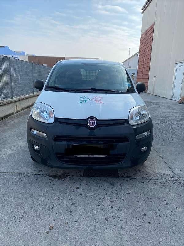 Usata Fiat Panda Easy 95 CV (69 kW) 2016 Utilitaria
