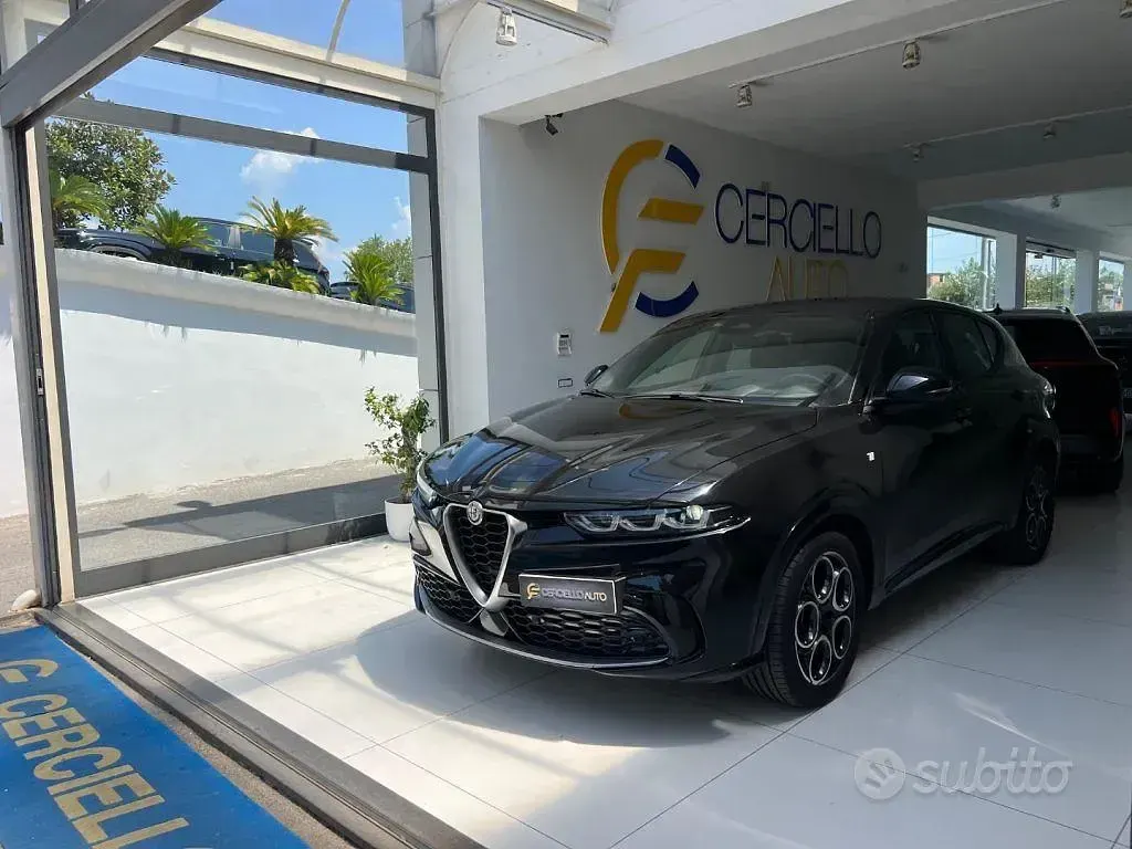 Usata Alfa Romeo Tonale Ti 131 CV (96 kW) 2023 Nero metallizzato SUV