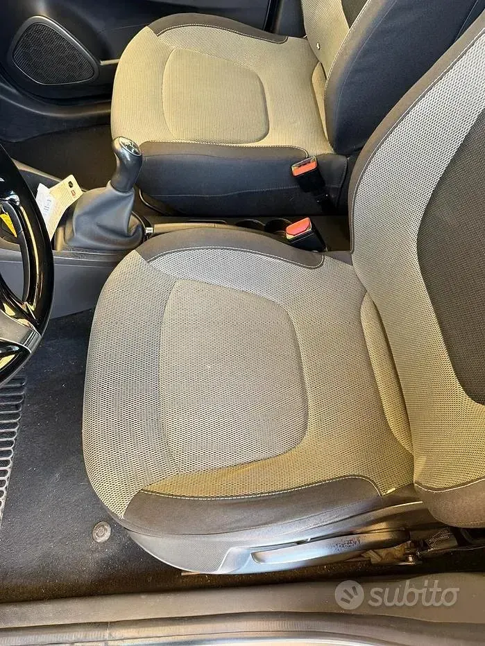 Usata Renault Captur 90 CV (66 kW) 2014 Beige con tetto bianco SUV