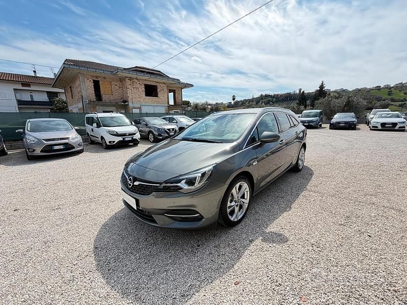 Usata Opel Astra 122 CV (89 kW) 2019 Grigio Station wagon