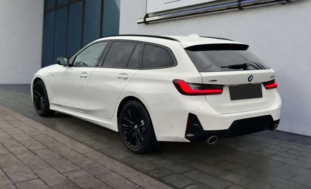 Usata BMW 330 M Sport 286 CV (210 kW) 2025 Bianco Station wagon