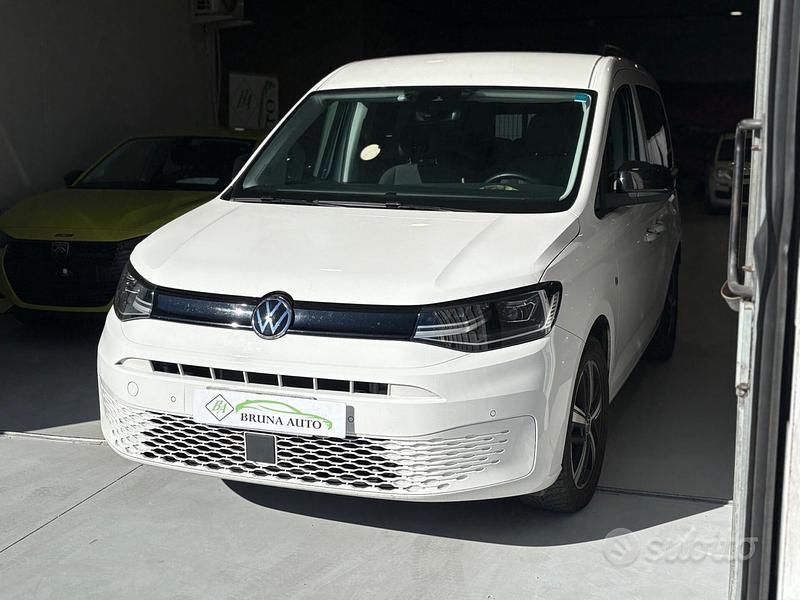 Usata VW Caddy 122 CV (89 kW) 2024 Bianco Monovolume