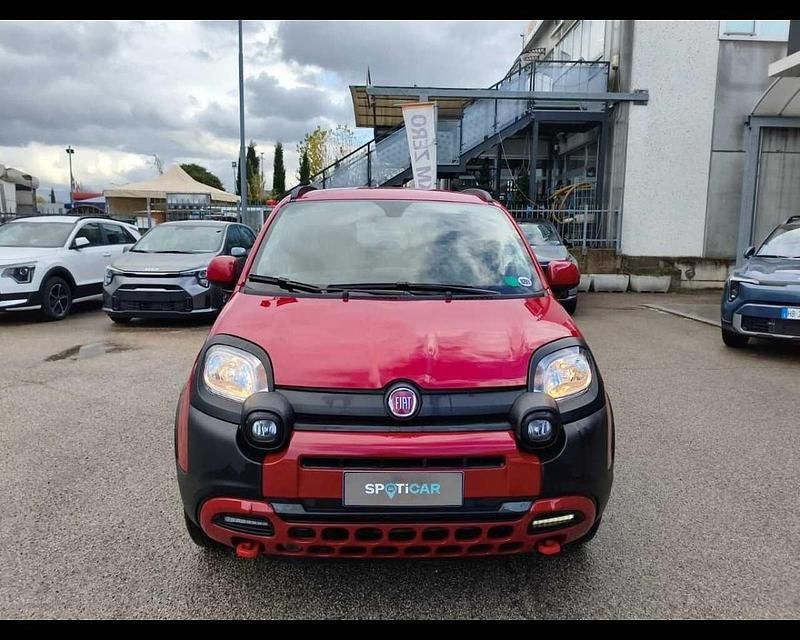 Usata Fiat Panda Cross Cross 70 CV (51 kW) 2024 Rosso Utilitaria