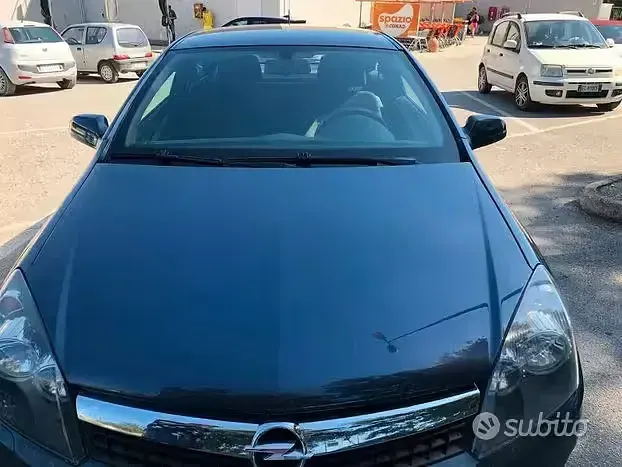 Usata Opel Astra 90 CV (66 kW) 2008 Berlina