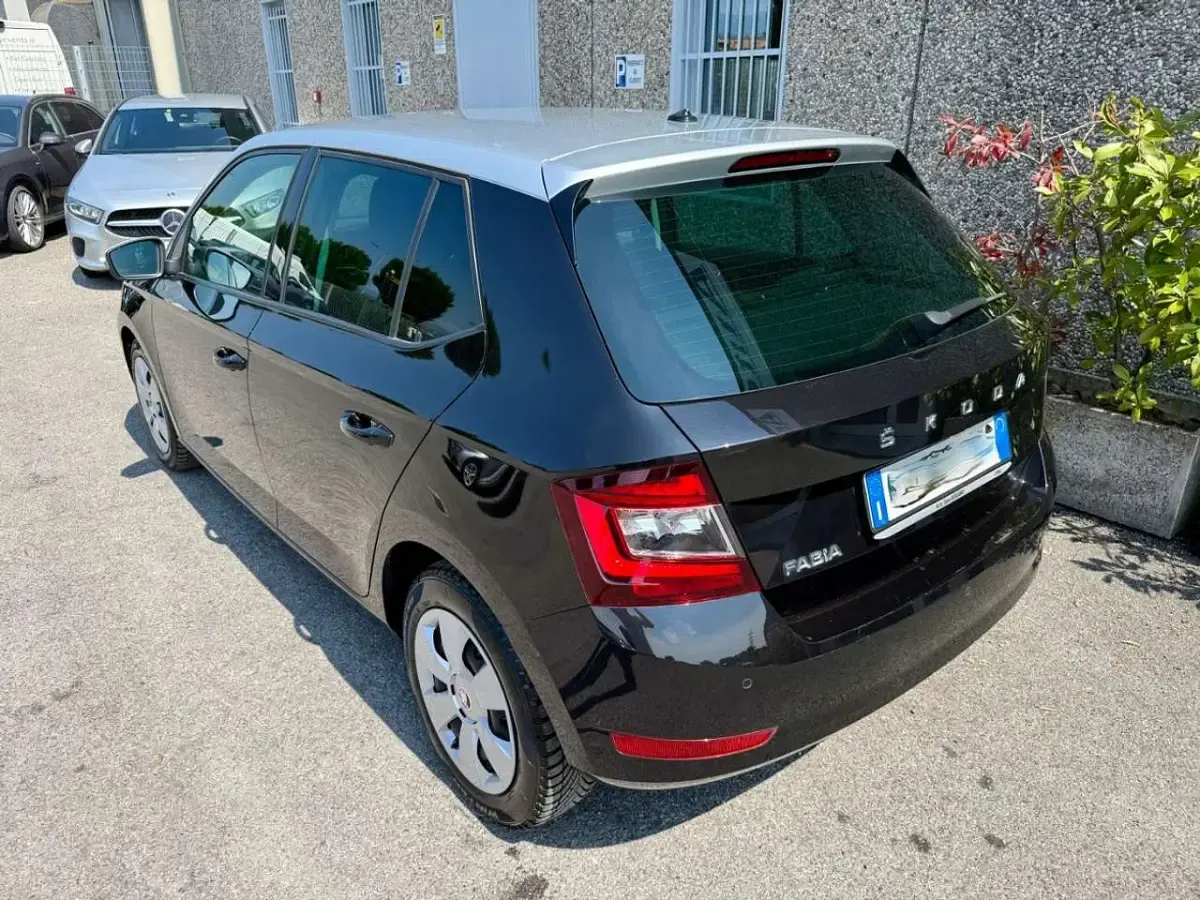Usata Skoda Fabia 95 CV (69 kW) 2021 Nero Utilitaria