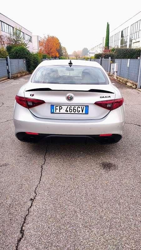 Usata Alfa Romeo Giulia Veloce 211 CV (155 kW) 2018 Berlina