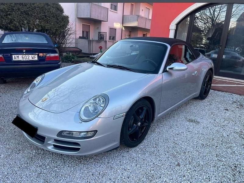 Usata Porsche 997 325 CV (239 kW) 2005 Argento Cabrio