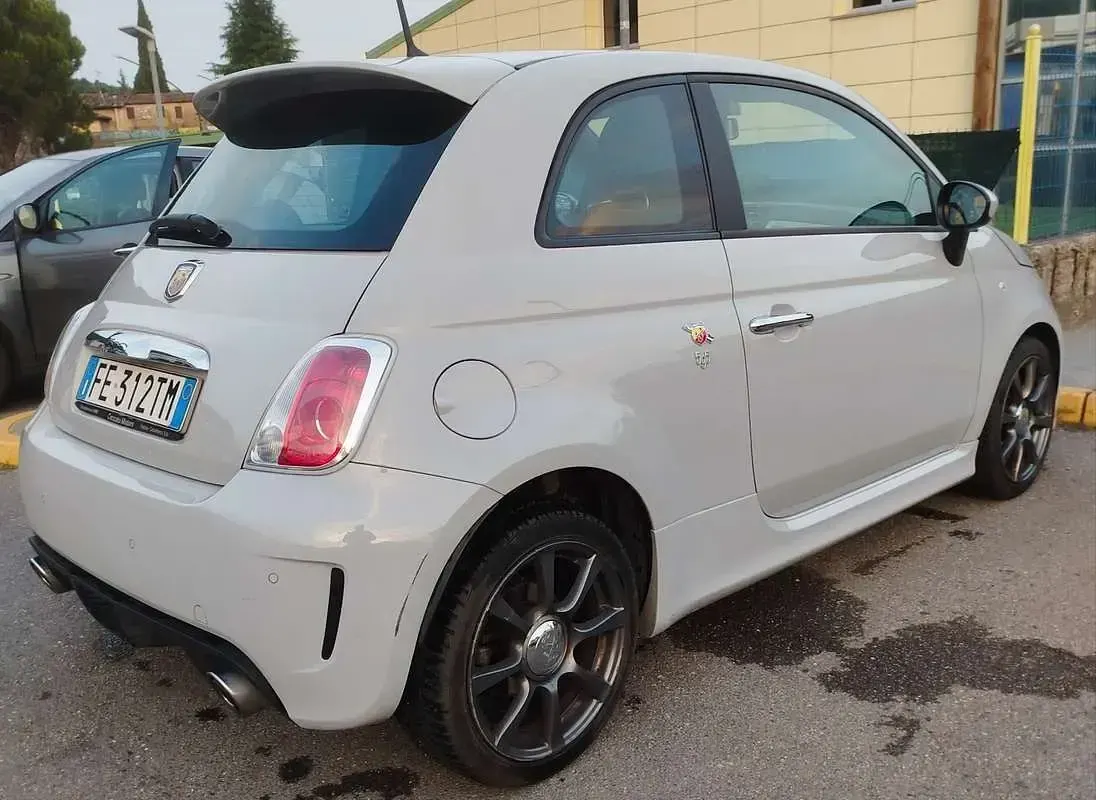 Usata Abarth 595 140 CV (102 kW) 2016 Utilitaria