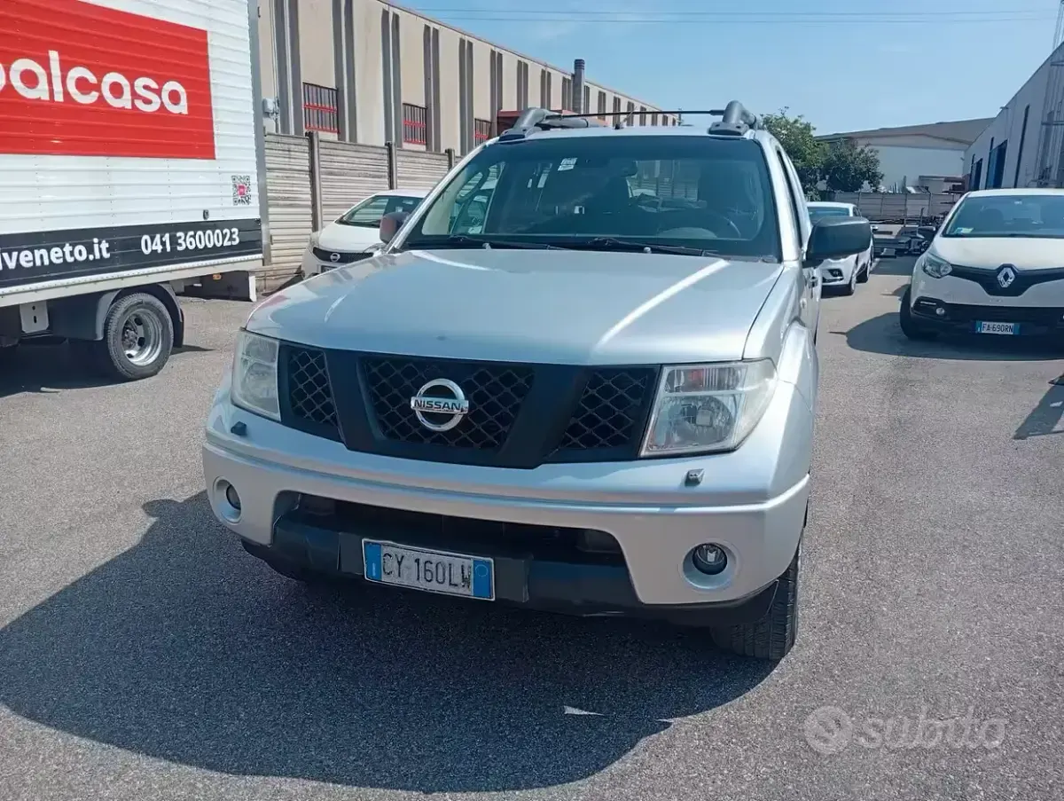Usata Nissan Navara 174 CV (127 kW) 2005 Pick-up