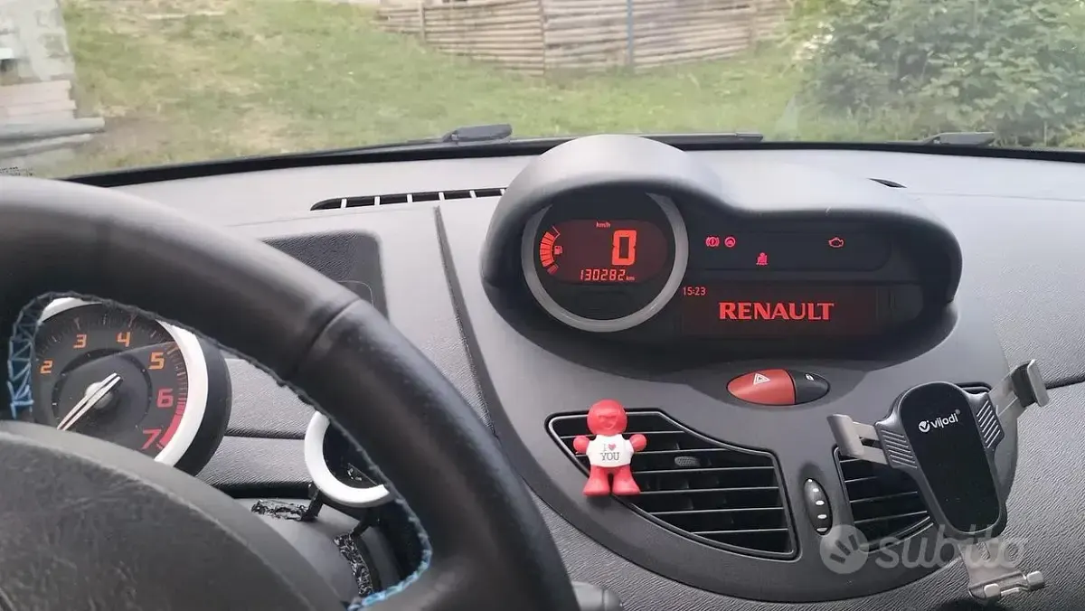 Usata Renault Twingo 76 CV (55 kW) 2011 Bluazzurro Utilitaria