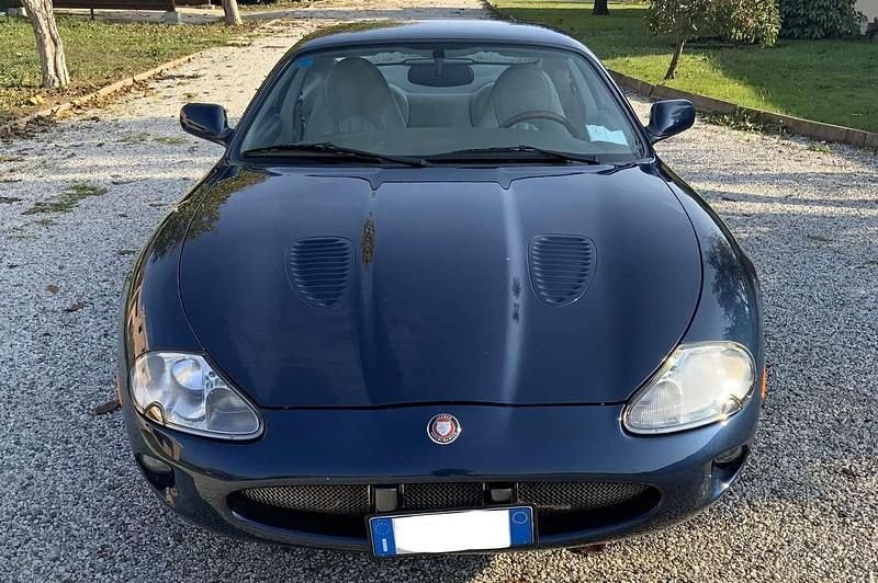Usata Jaguar XKR 363 CV (266 kW) 1999 Coupé
