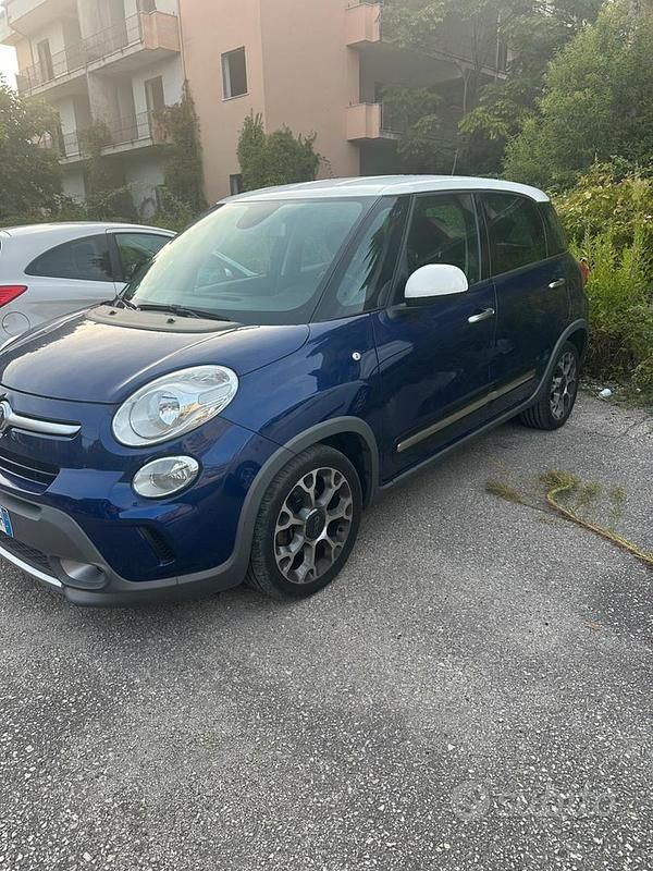 Usata 2016 Fiat 500L Trekking Monovolume | 7000 € (Ottimo prezzo) - Immagine 1/4
