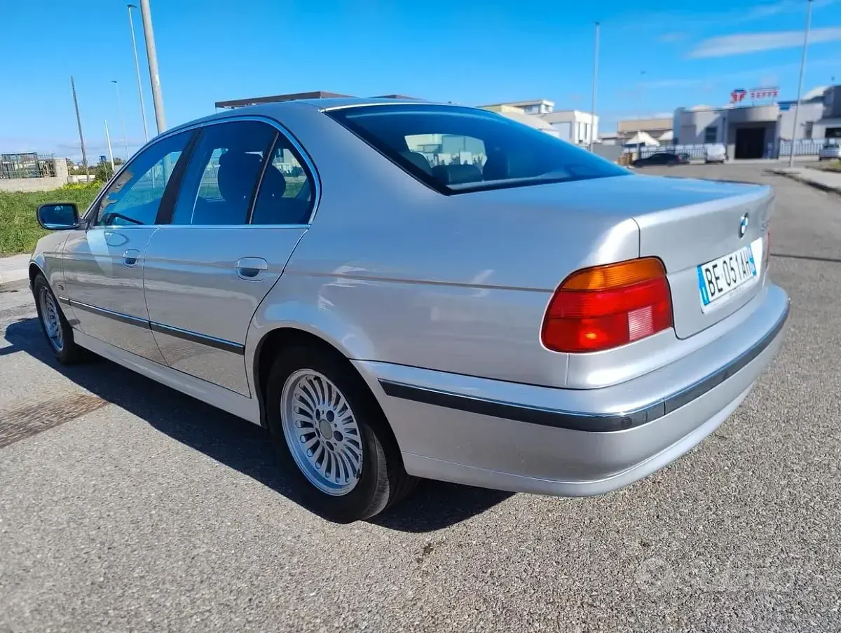 Usata BMW 520 Efficient Dynamics 150 CV (110 kW) 1999 Grigio Berlina