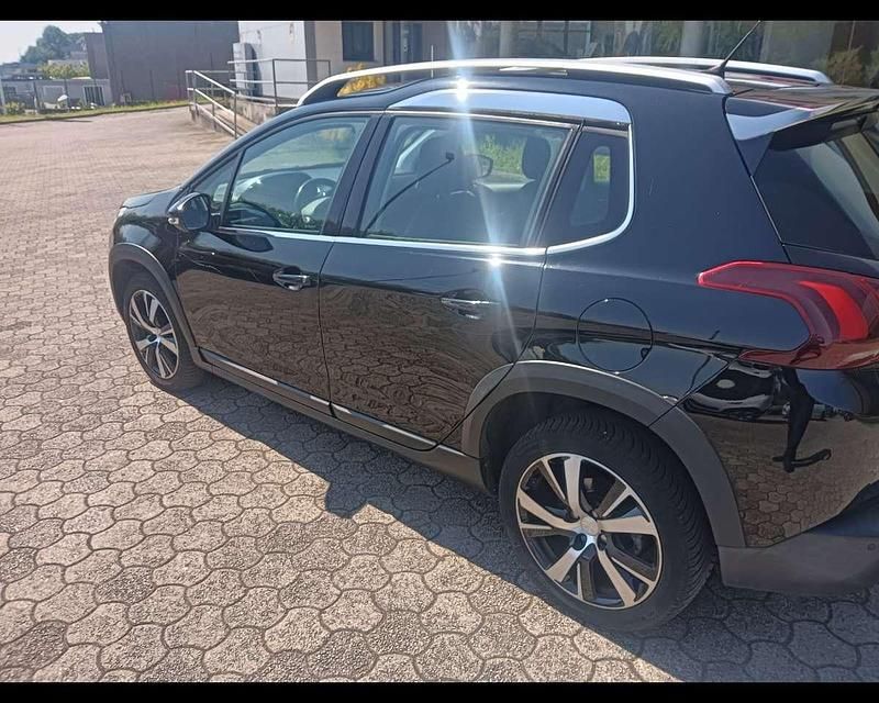 Usata Peugeot 2008 Allure 102 CV (75 kW) 2019 Nero SUV