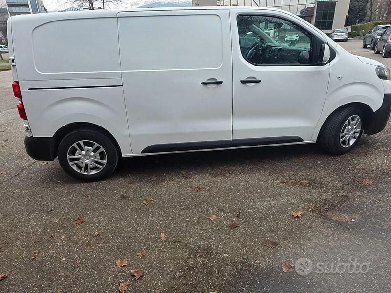Usata Citroën Jumpy 122 CV (89 kW) 2018 Bianco Monovolume