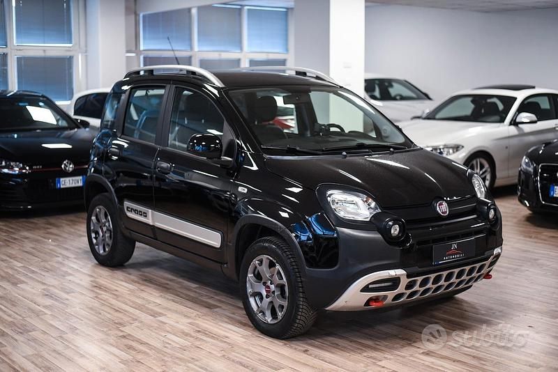 Nero Usata 2018 Fiat Panda 4x4 S Due volumi | 15.400 € (Molto cara) - Immagine 1/4