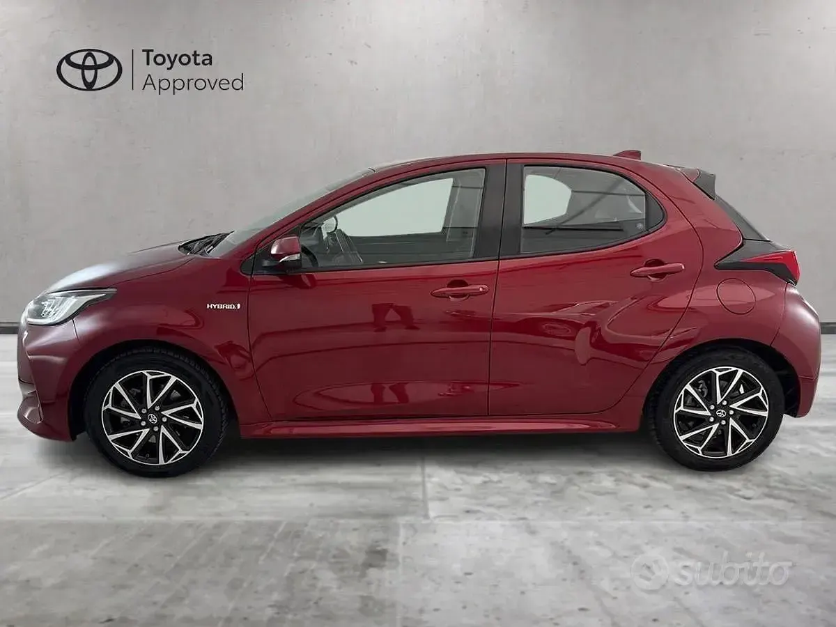 Usata Toyota Yaris Hybrid Trend 2021 Rosso Berlina