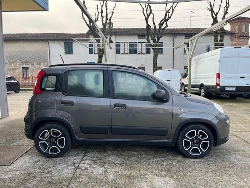 Usata Fiat Panda City Life 69 CV (50 kW) 2021 Grigio Utilitaria