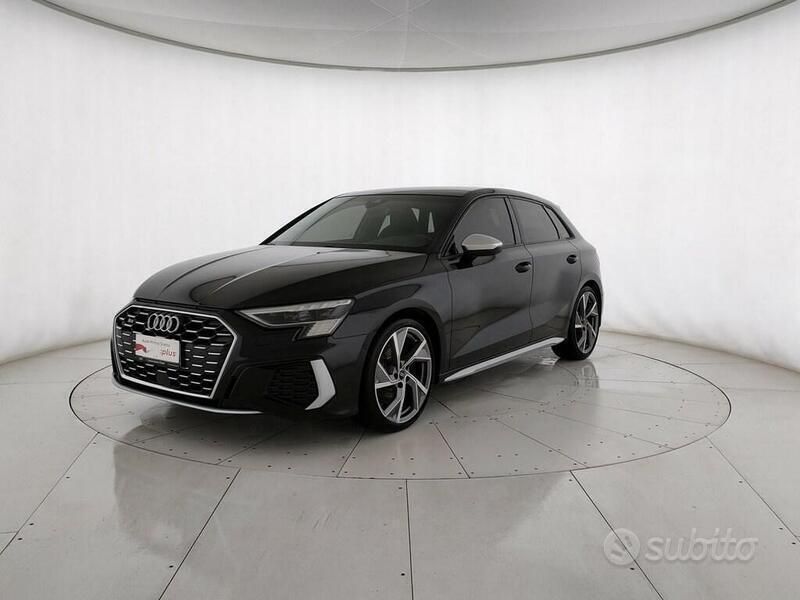 Usata 2021 Audi A3 Sportback Sport Due volumi | 42.900 € - Immagine 1/4