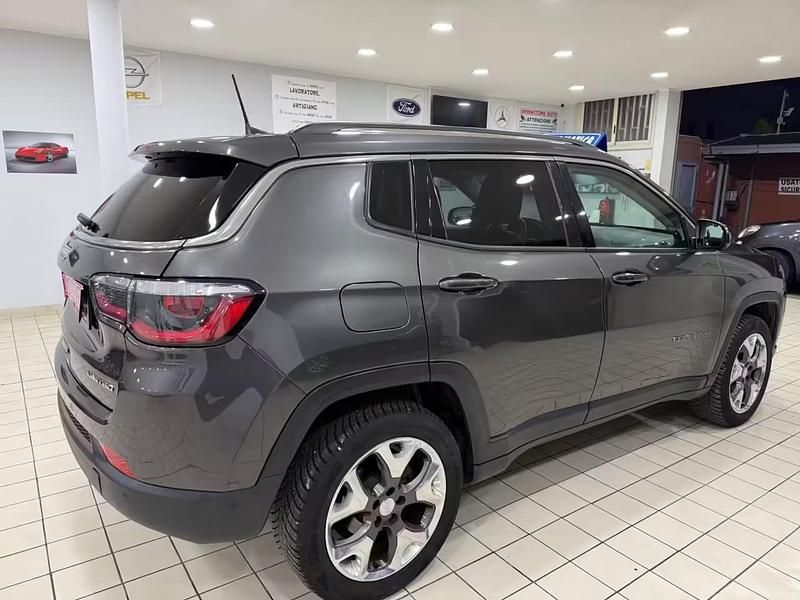 Usata Jeep Compass Limited 170 CV (125 kW) 2017 Grigio SUV