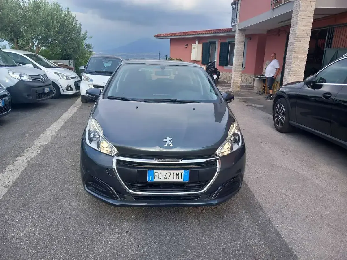 Usata Peugeot 208 Allure 75 CV (55 kW) 2016 Grigio Utilitaria