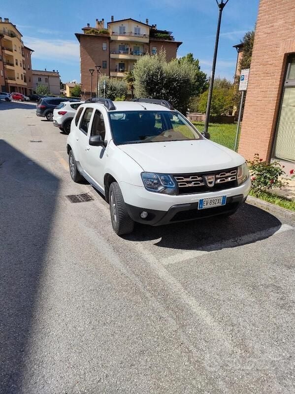 Usata Dacia Duster 105 CV (77 kW) 2014 SUV