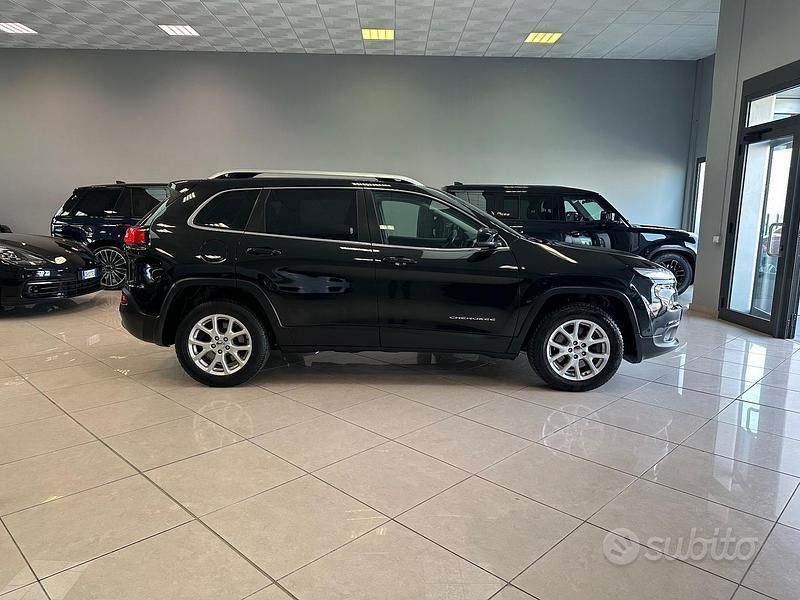 Usata Jeep Cherokee Longitude 170 CV (125 kW) 2015 Nero SUV