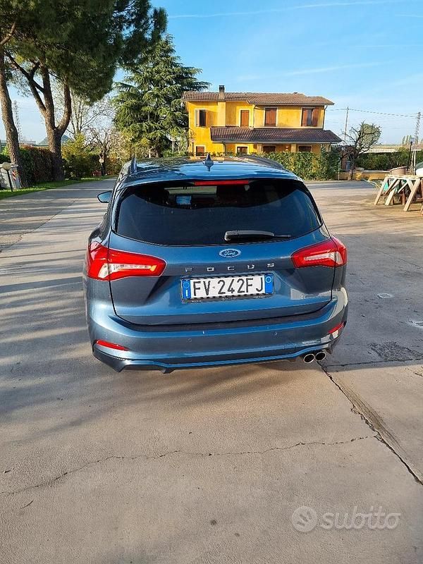 Usata Ford Focus 120 CV (88 kW) 2019 Blu Station wagon