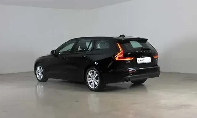 Usata Volvo V60 Business Edition 197 CV (144 kW) 2021 Nero Station wagon