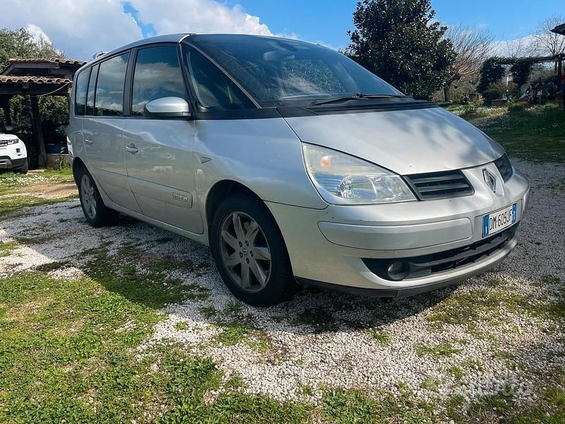 Usata Renault Espace 150 CV (110 kW) 2008 Grigio Monovolume