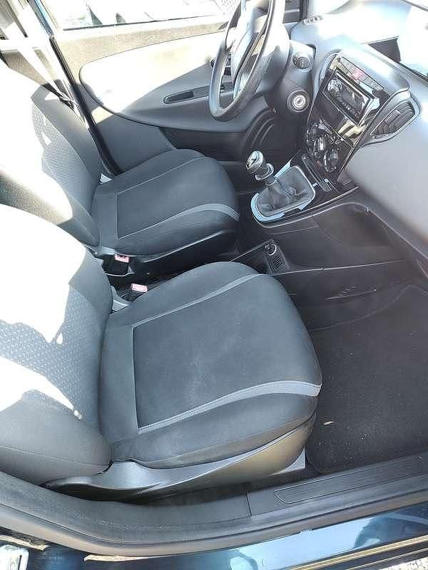 Usata Lancia Ypsilon Silver 69 CV (50 kW) 2016 Utilitaria