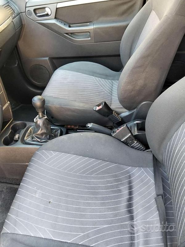 Usata Opel Meriva Cosmo 125 CV (91 kW) 2007 Grigio Monovolume