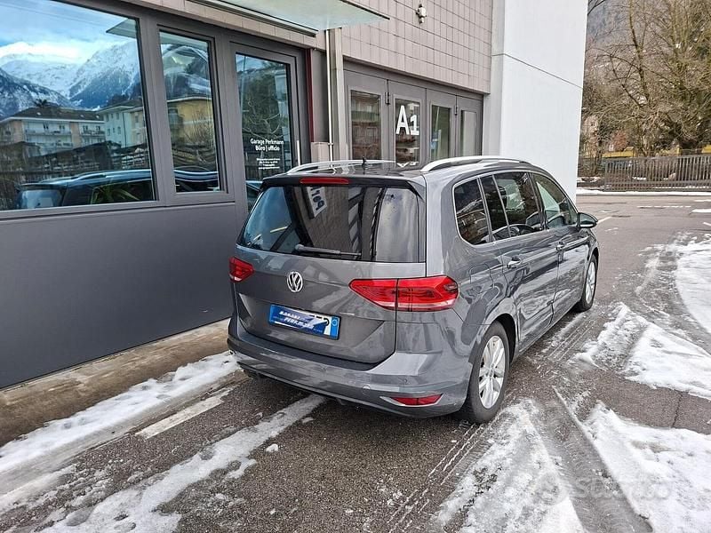 Usata VW Touran Highline 150 CV (110 kW) 2016 Grigio Monovolume