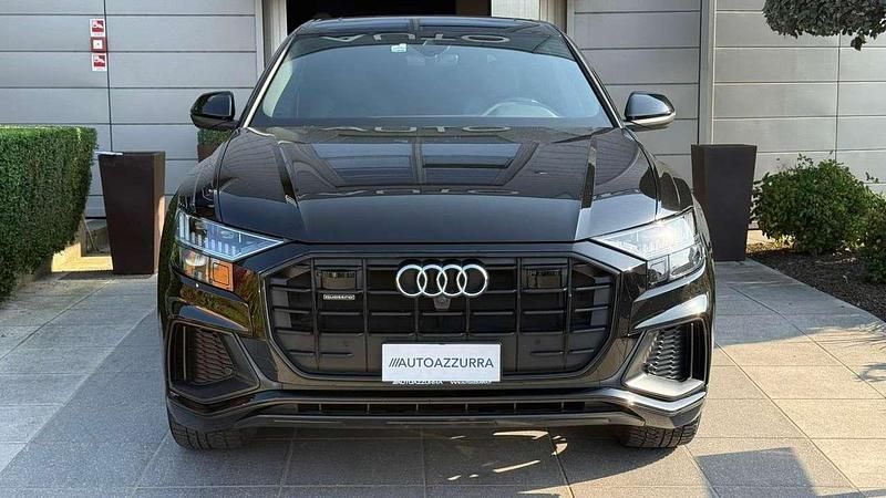 Usata Audi Q8 Comfort 286 CV (210 kW) 2023 Nero mythos SUV
