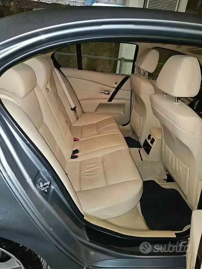 Usata BMW 535 Sport Line 272 CV (200 kW) 2006 Grigio Berlina
