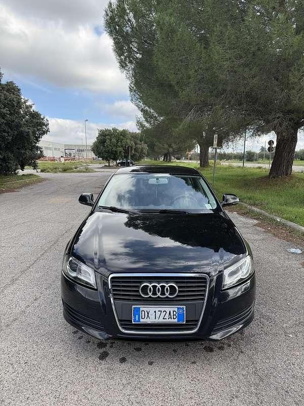 Usata 2010 Audi A3 Young Tre volumi | 4500 € (Buon prezzo) - Immagine 1/4