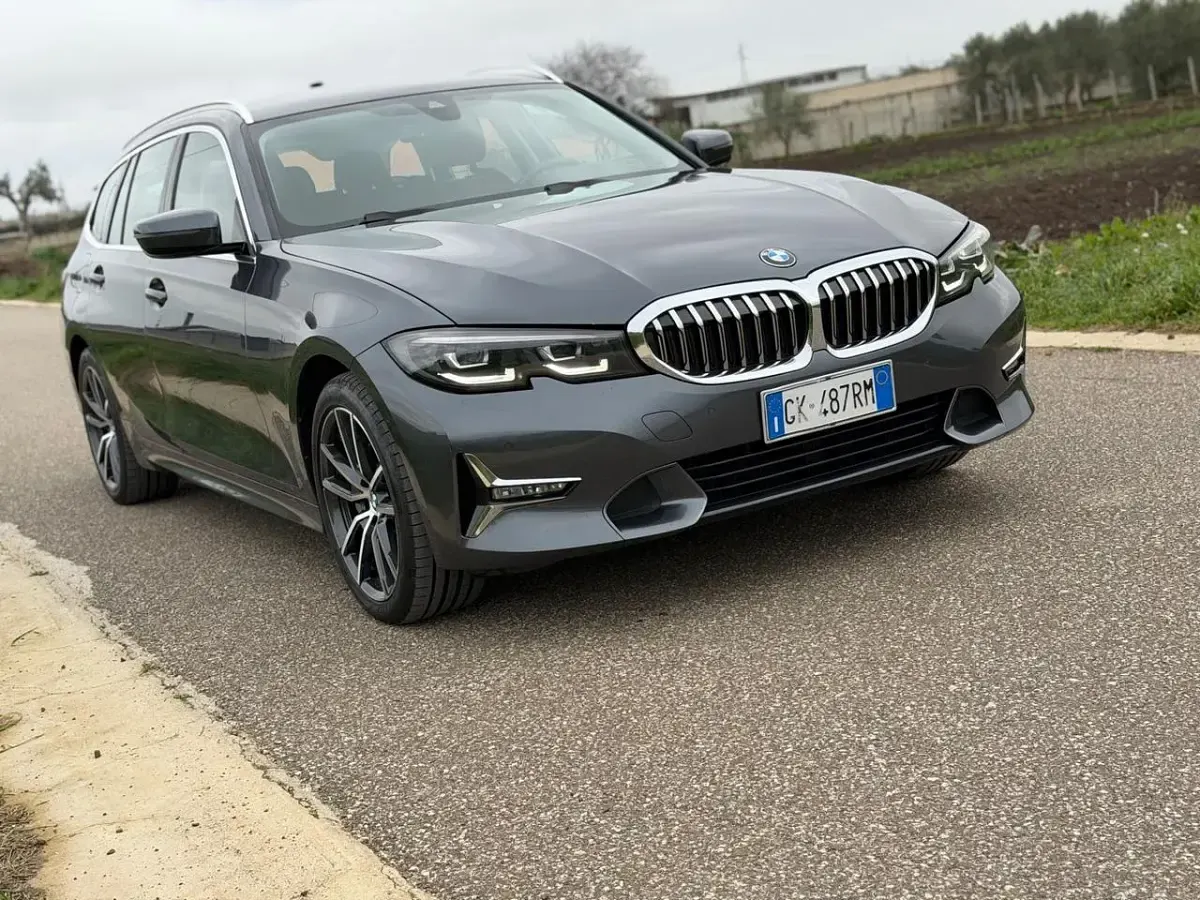 Usata BMW 330 M Sport 285 CV (209 kW) 2022 Grigio Station wagon