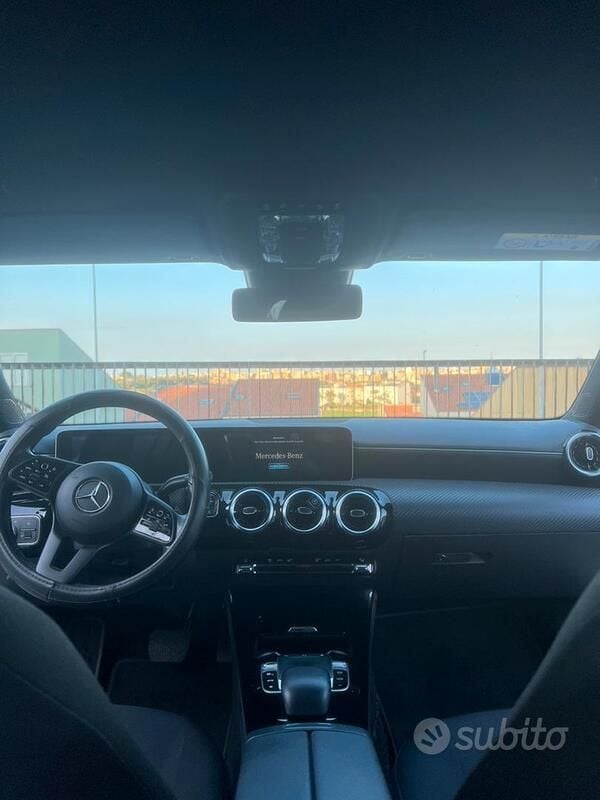 Usata Mercedes A180 Business 116 CV (85 kW) 2018 Bianco Berlina