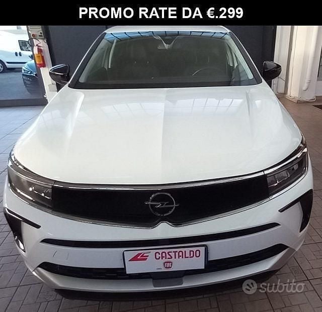 Usata Opel Grandland X Business Elegance 131 CV (96 kW) 2023 Bianco SUV