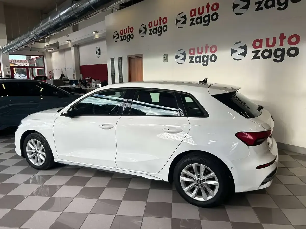 Usata Audi A3 Advanced 150 CV (110 kW) 2025 Bianco pastello Berlina